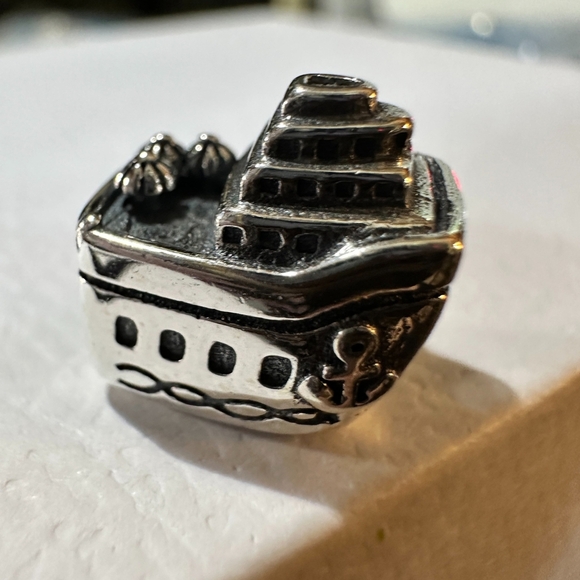 Authentic Pandora Retired Cruise Ship TRAVEL CHARM - Picture 2 of 8